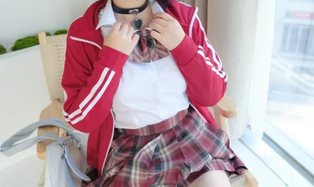 cosplay-lin-shuci-林书辞-–-制服娃娃脸可爱双马尾粉嫩肥美