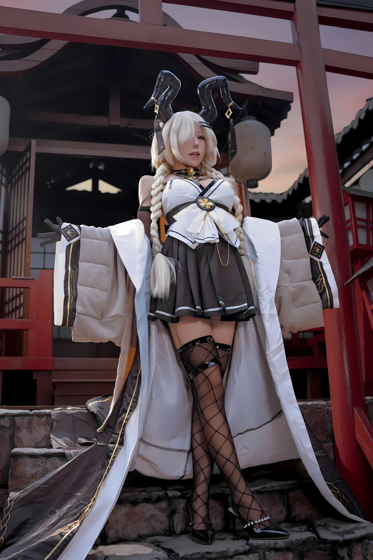 Cosplay 黏黏团子兔 – 须臾望月抄-尾张 Set.01