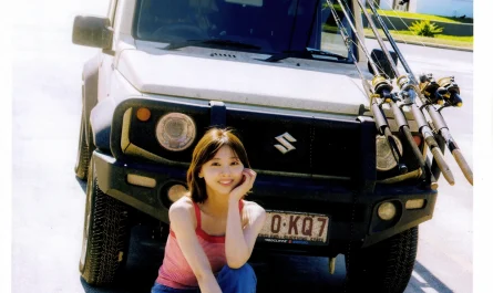 suzuka-tomita-富田鈴花,-写真集-「鈴花サーキット」-set.01