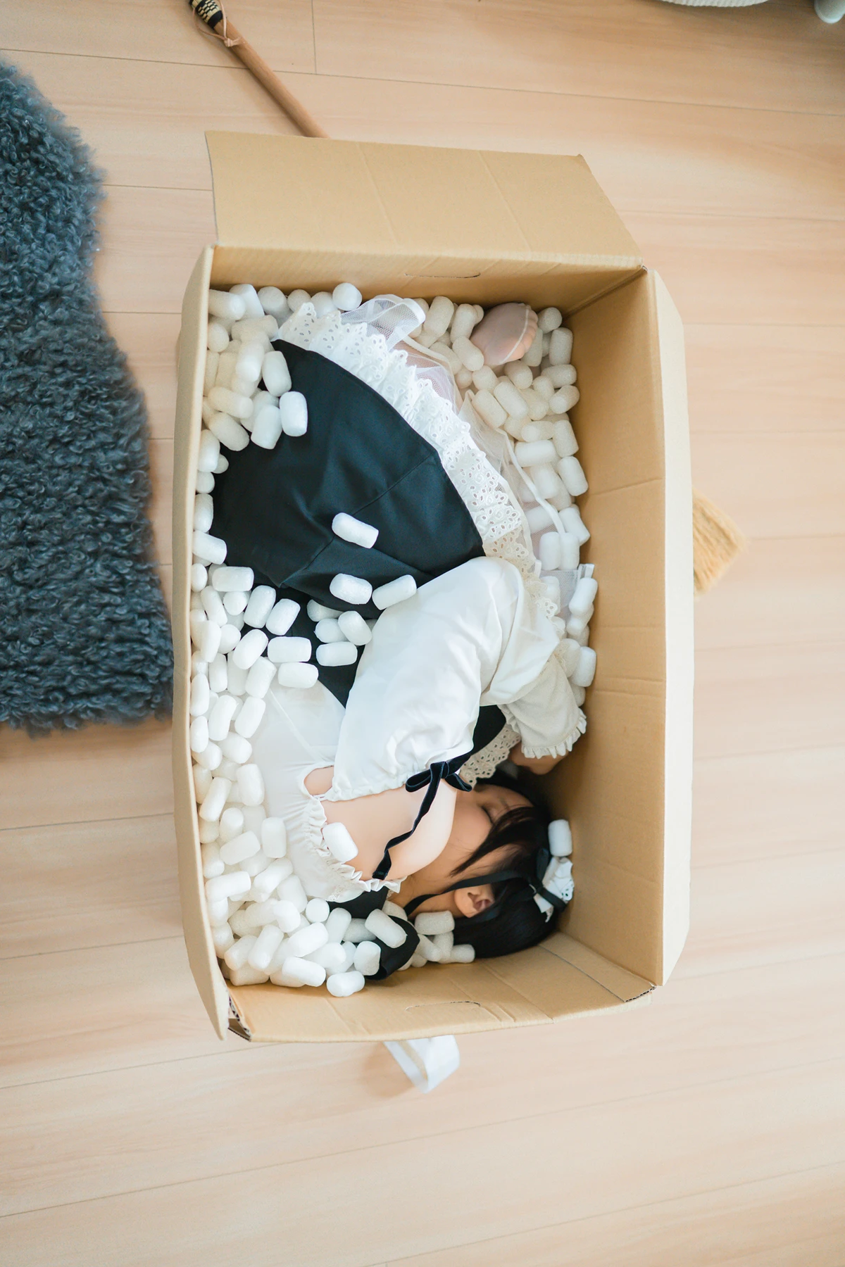 Kenken けんけん, 写真集 「推し型メイドロイドとしたいこと」 Set.03