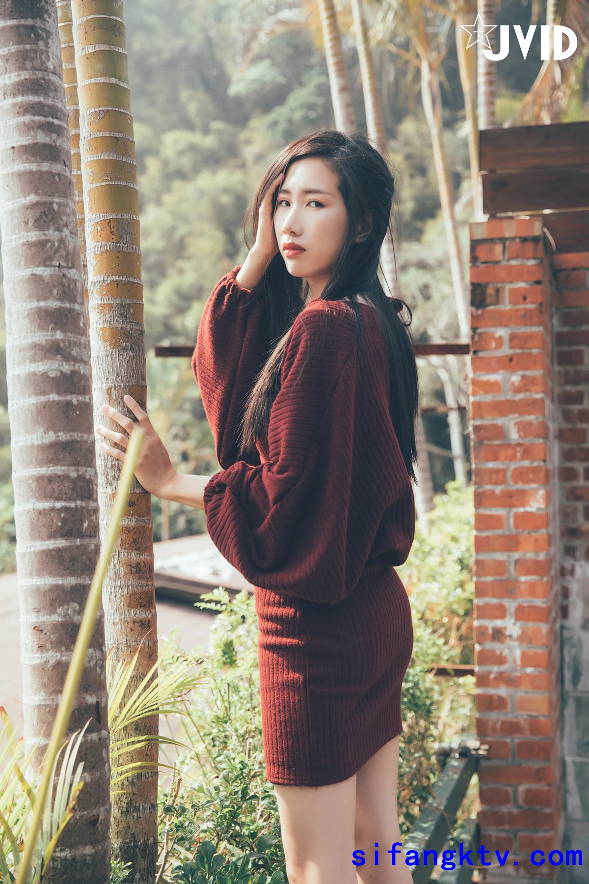 JVID薰草 – 一泊二日 獨占中出，高顏值美女女兵偷情之旅，激戰泡溫泉SEX啪啪啪!!! Set.01