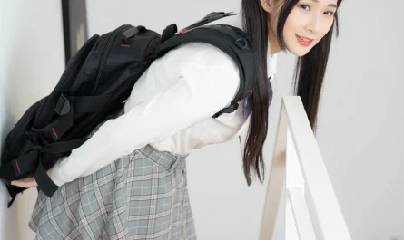 jvid-婕咪-juice-–-{不能發出聲音}雙馬尾再次逆麟.又在學長胯下玩起來