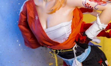 cosplay-joyce-lin-–-yoimiya