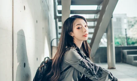 jvid-飄飄哥-–-色色妄想系列-校花也是大姐頭-set.01