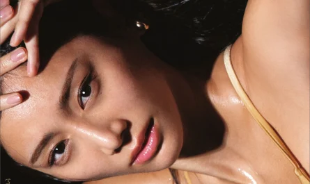 yasuyo-saito-斎藤恭代,-月刊-写真集-特典画像２９ページ増量