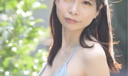 yuna-hinano-雛乃ゆな,-rebecca-写真集-「初めてのケイケン」
