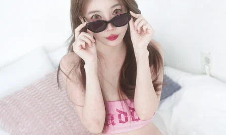 dohee-도희,-photobook-「pink-baddie」